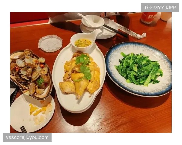 蔡赟居然一天能吃三顿豪华大餐，这生活跟普通人差太多了吧？